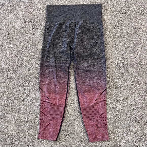 Pink Victoria's Secret Cool & Comfy Fit Leggings Crop Ombre Gray Pink Women's M, - Picture 5 of 16